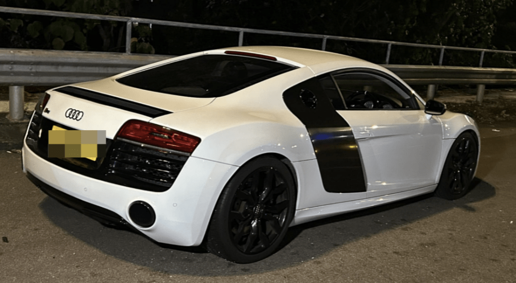 警方亦截查另一輛白色私家車，50歲姓林男司機報稱商人，「吹波波」錄得67微克，超出法定上限22微克，涉嫌「酒後駕駛」被捕。蔡楚輝攝