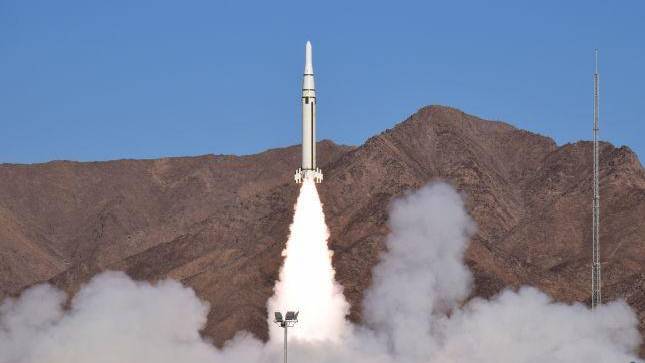 東風-15是中國短程戰術彈道導彈，基礎型號射程約600公里。新華網