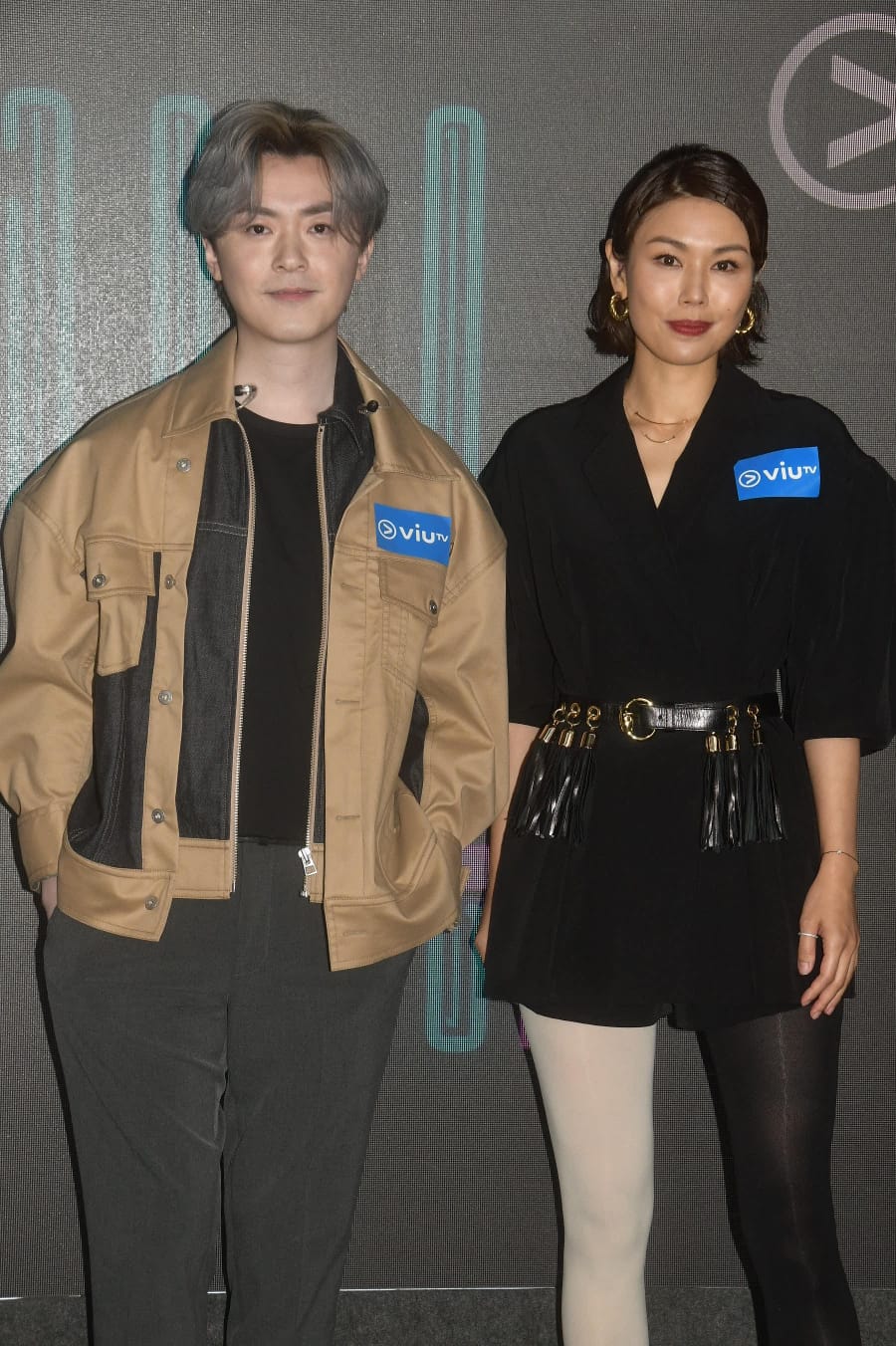 何嘉莉與師弟洪卓立是首次合唱。