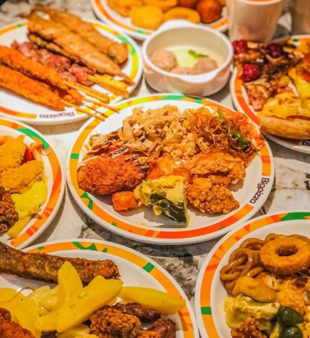 比格自助Pizza連鎖店，食物選擇頗為豐富。