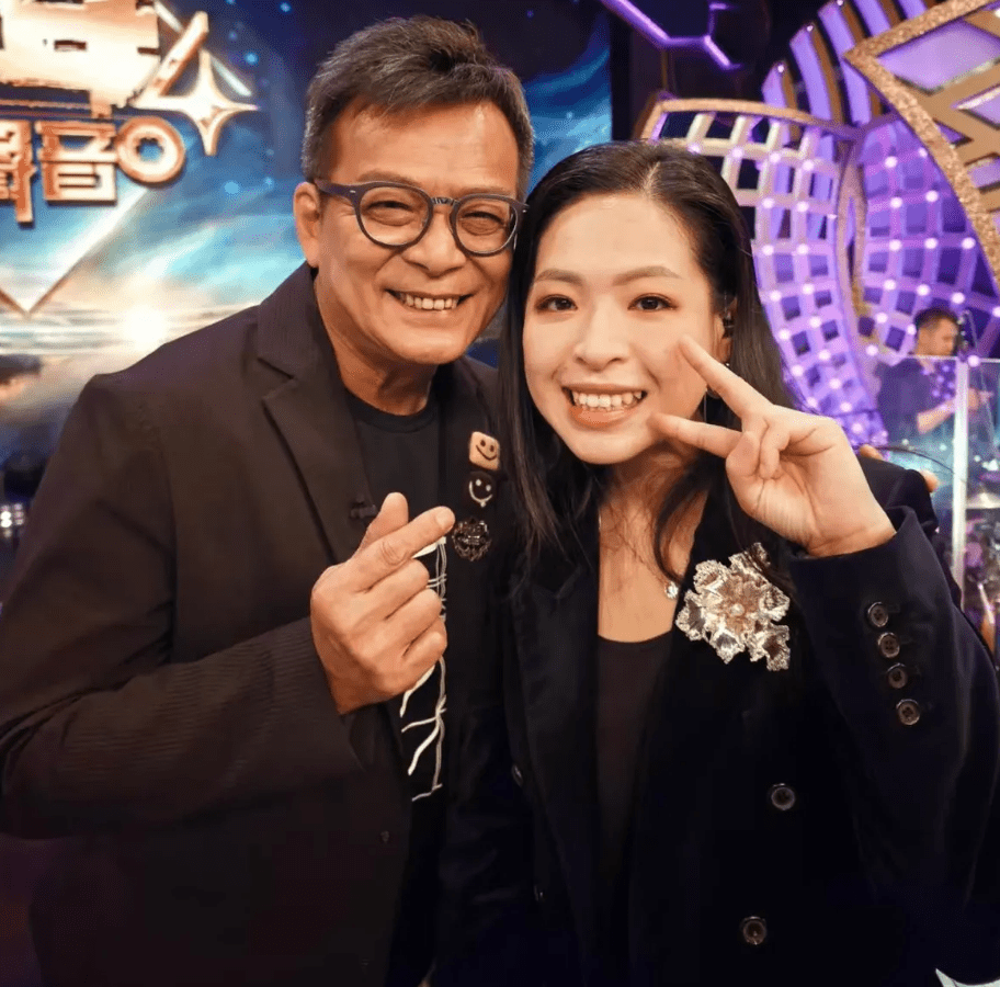 許美琪獲黃日華大讚「似自己」。