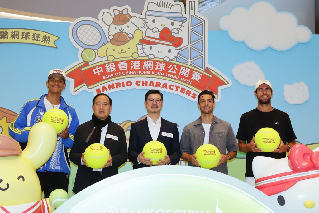卡真洛夫（右一）、姆錫迪（右二）及迪亞路出席「網球xSanrio」活動。攝影：徐嘉華