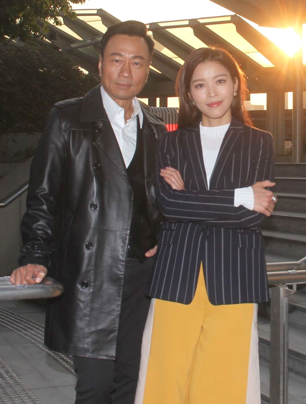 黎耀祥同賴慰玲拍新劇《拳王》外景，祥仔睇好賴慰玲拎女配，大讚她融入到角色。