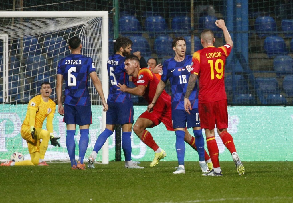 黑山一度以2：0领先克罗地亚。路透社
