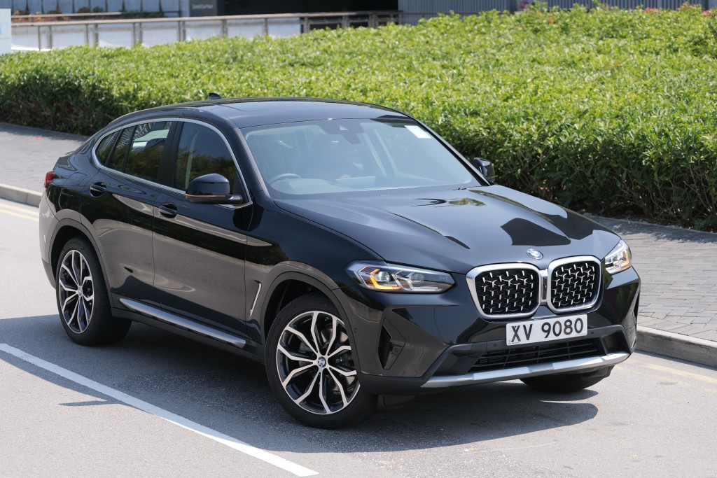 寶馬X4 xDrive20iA新版加入48V Mild-Hybrid混能系統，售價為HK$589,000起。
