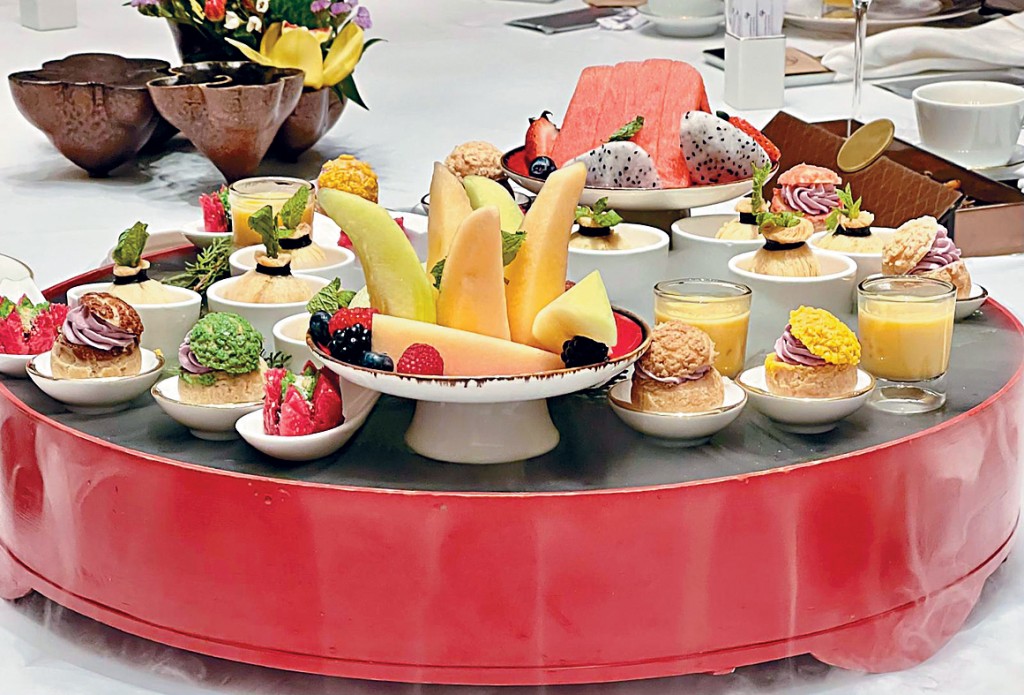 「澐」的雲霧甜品拼盤 「澐」的雲霧甜品拼盤