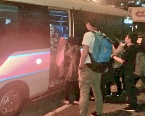 警深水埗反賭,八男女被捕。警方圖片