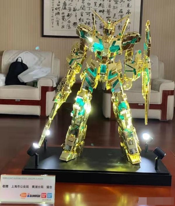 限量版獨角獸高達模型，市面上僅此一個。網圖