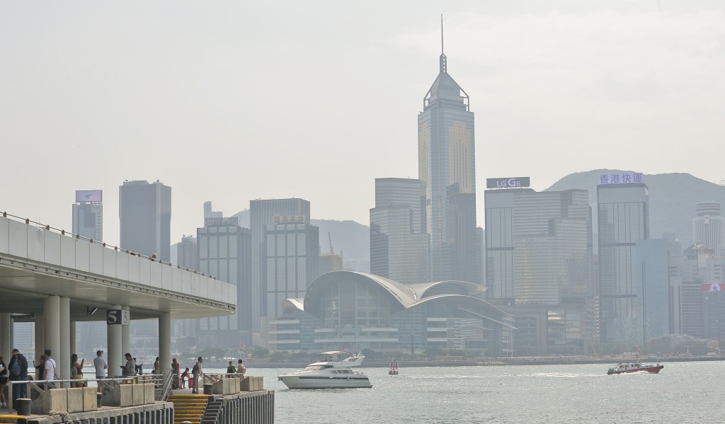 陈德翘认为，香港与内地金融市场互联互通持续发展，将有助巩固香港作为国际资产管理中心的角色。