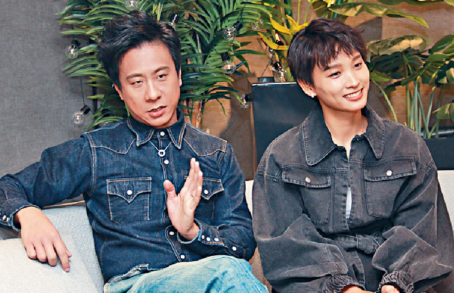 ■朱康大讚阿談樣樣都正，搞到她只懂笑不識反應。