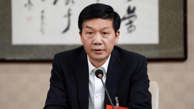 貴州省政協黨組成員、原副主席李再勇涉嫌嚴重違紀違法，目前正接受調查。