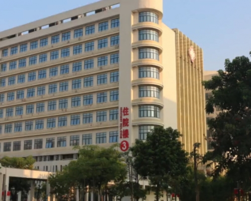 染疾男子要入院觀察。網圖