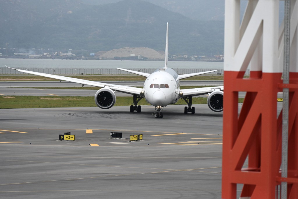 民航處表示會監察航空公司引入較寧靜的新型航機進度。資料圖片
