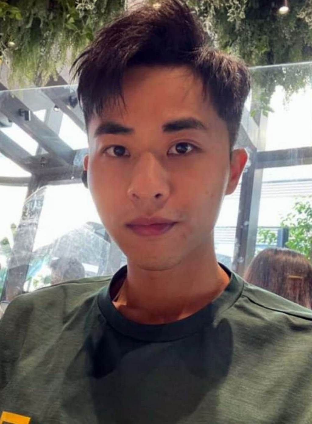 鄺港智。 鄺港智。