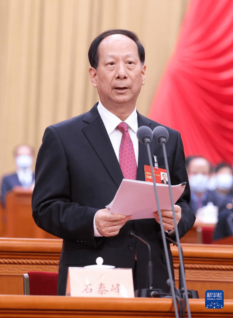 石泰峰为全国政协第一副主席。新华社