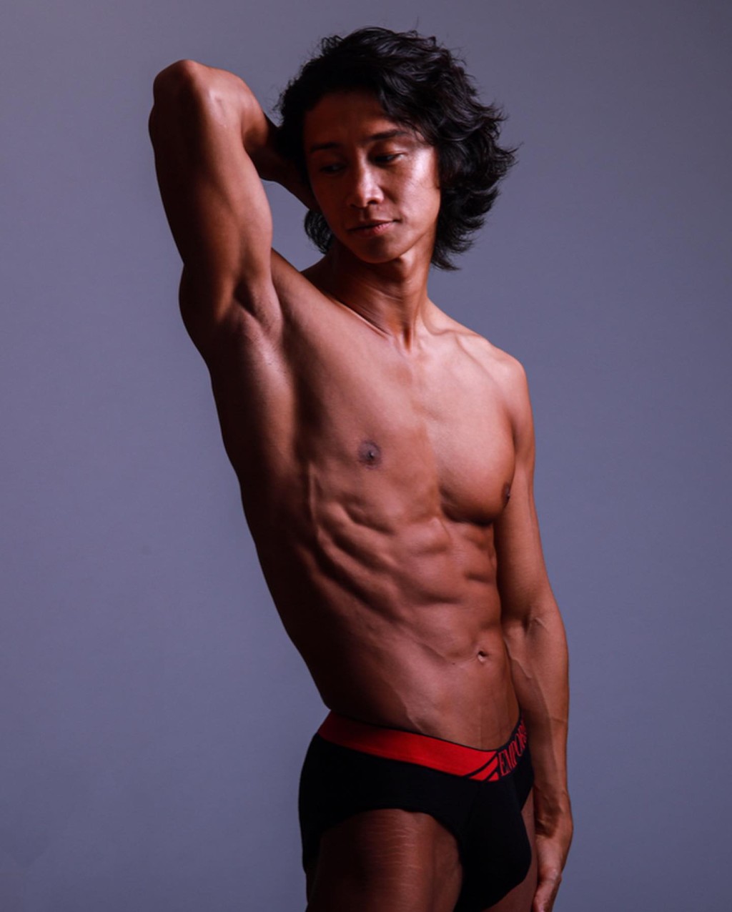 現年45歲的整形外科醫生前田拓摩有「筋肉醫生」之稱。