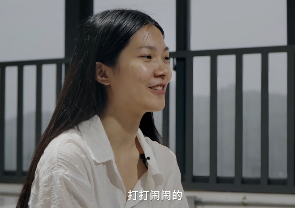 廣州增城廣嘉紡織廠，每到暑假便變身為員工的免費託兒所。極晝工作室