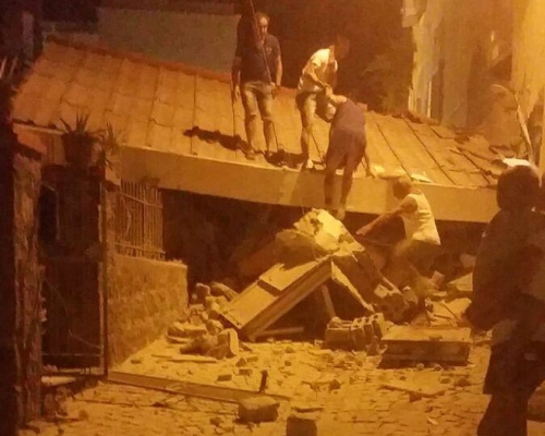 地震發生時，全島均有較強震感。美聯社