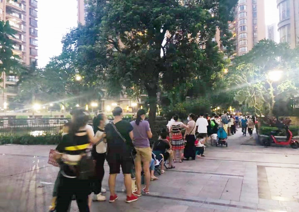佛山市民眾接受檢測。網上圖片