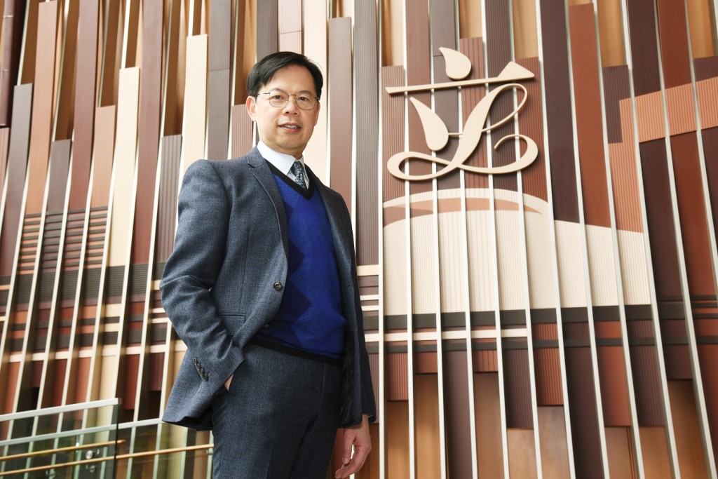 立法會財委會主席陳振英。(何健勇攝) 立法會財委會主席陳振英。(何健勇攝)