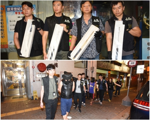 行動共搜出4支伸縮警棍。圖下為被捕人士。