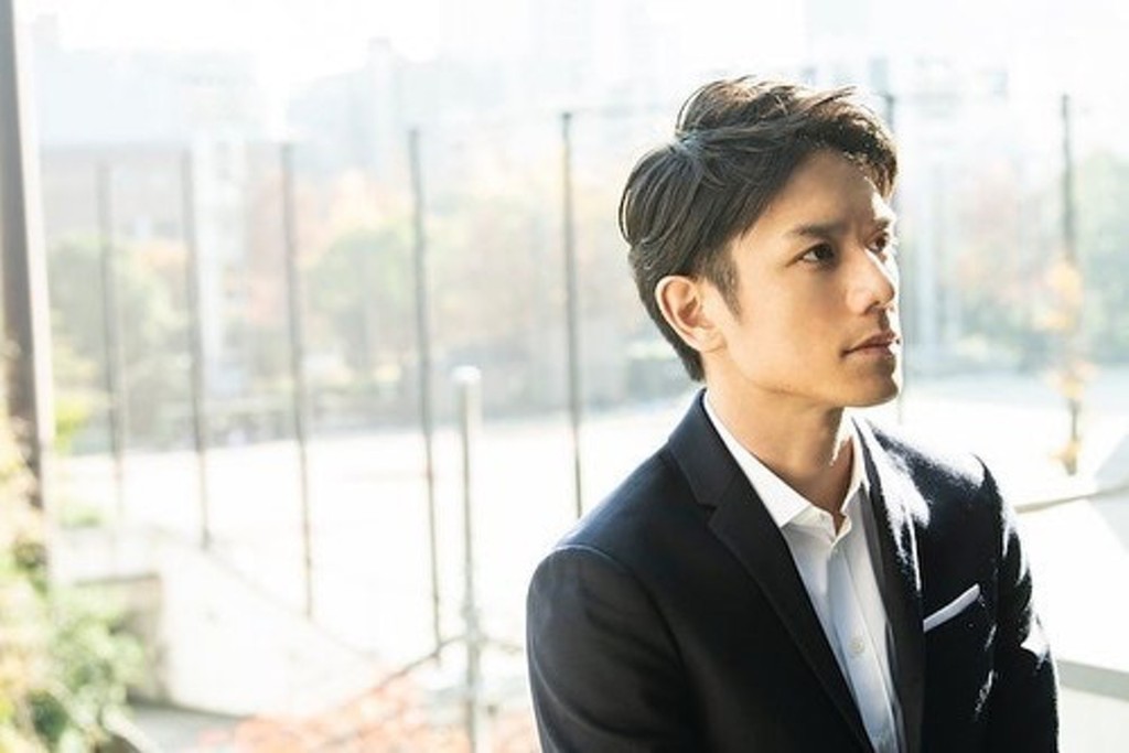 泷泽秀明现时是尊尼副社长。