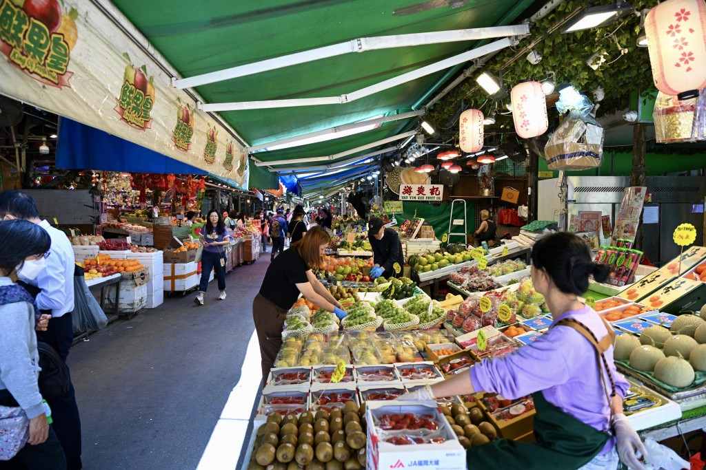 油麻地果欄定價貴？內地旅客質疑「遠不如內地水果攤」 網民1原因解釋：唔係做遊客生意（圖片來源：星島圖庫，圖片為示意圖，只供參考）