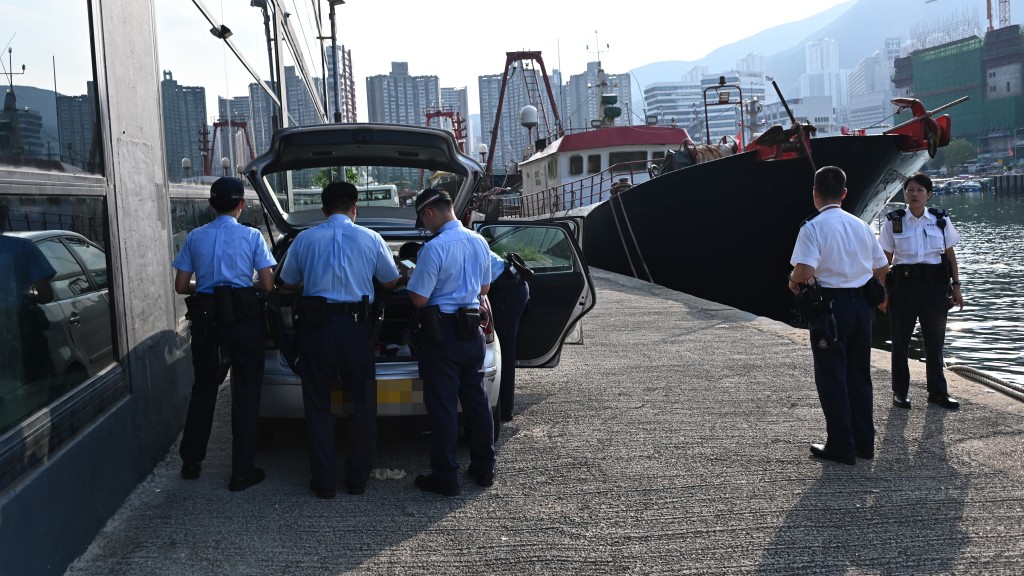 柴灣中年漢遇溺獲釣魚客救上岸 昏迷送院惜不治