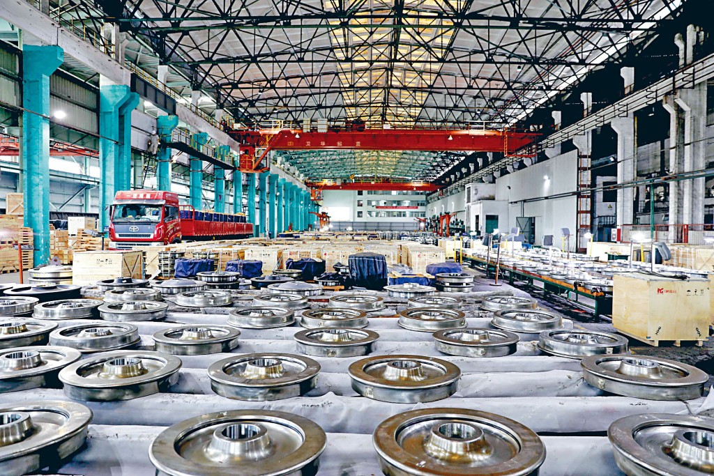 马钢母公司的重组计划受阻，股价昨日跌0.34%。