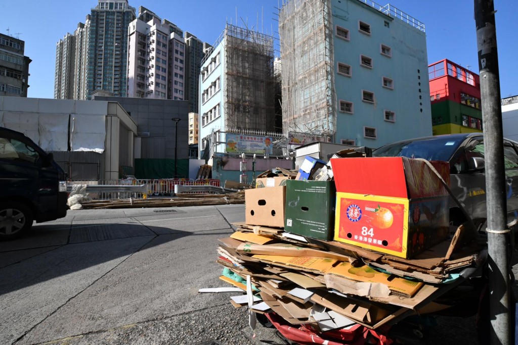 內地今日起停止接收廢紙。