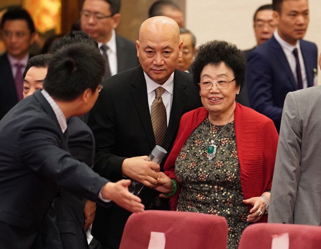 陈丽华10年前曾成为中国女首富。中新社