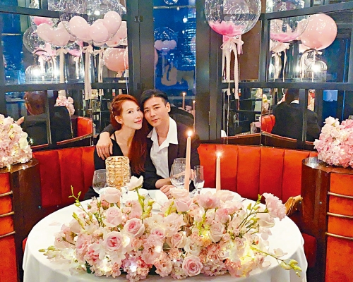 ■張晉為老婆慶祝生日,更準備定浪漫的燭光晚餐。