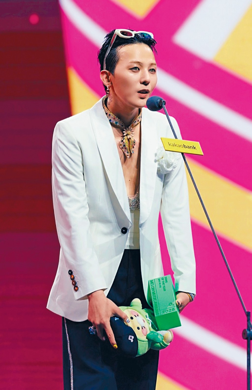 G-Dragon在MMA音樂頒獎禮上連奪7獎，成全晚大贏家。