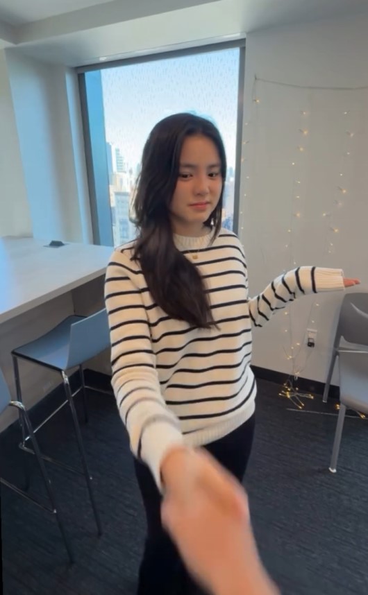 姚焯菲李立仁公開耍花槍。