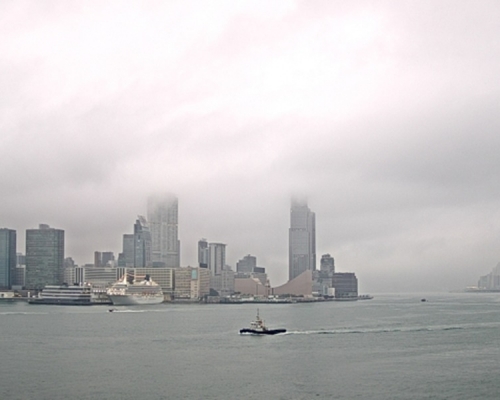 预测今日局部地区有骤雨。天文台图片