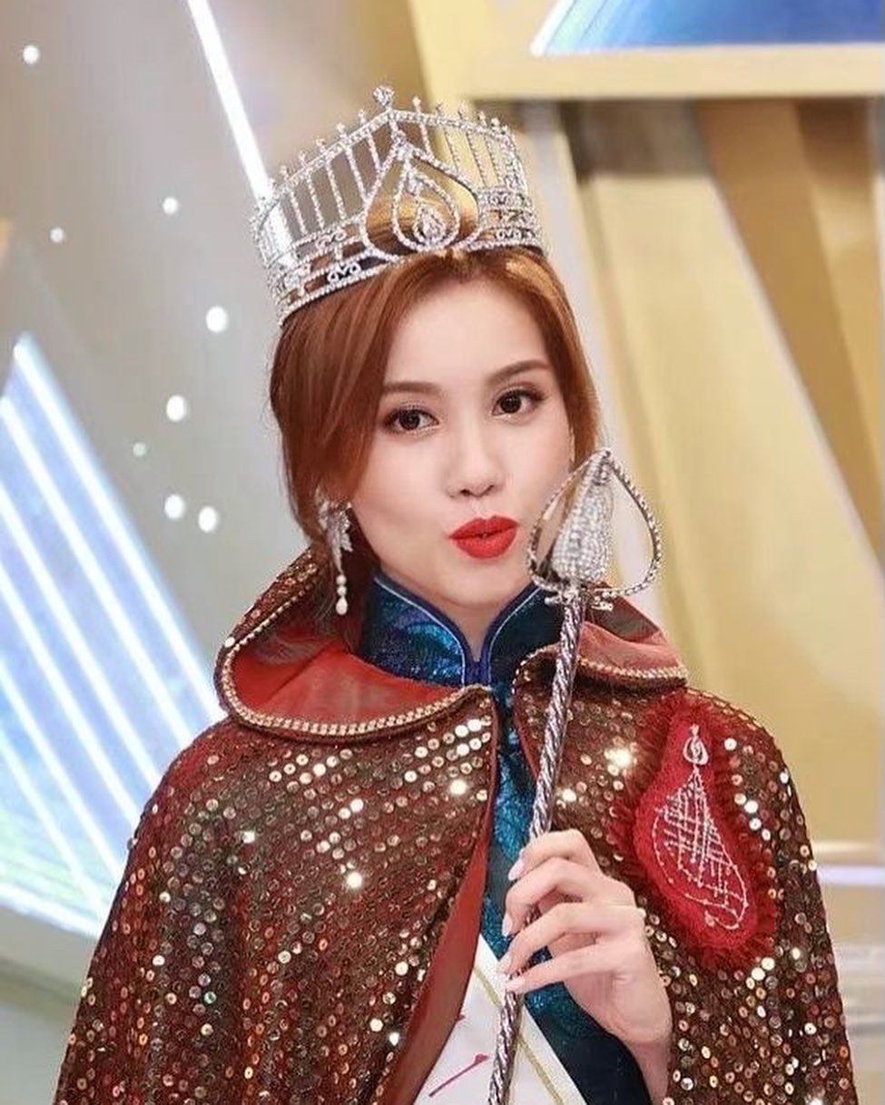 宋宛穎出身選美世家。
