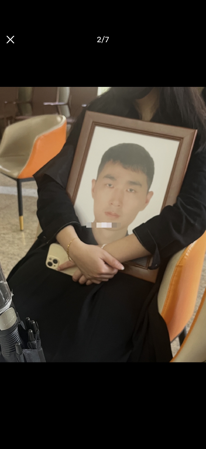 32岁程序员周末返工途中猝死。