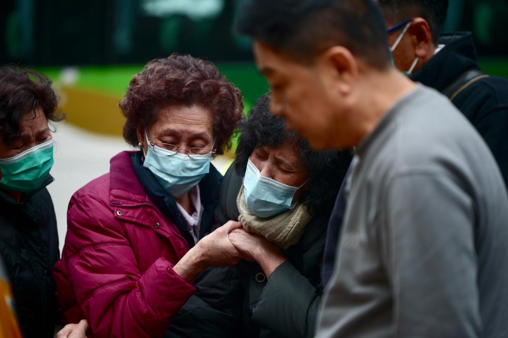 家屬痛哭。蘇正謙攝