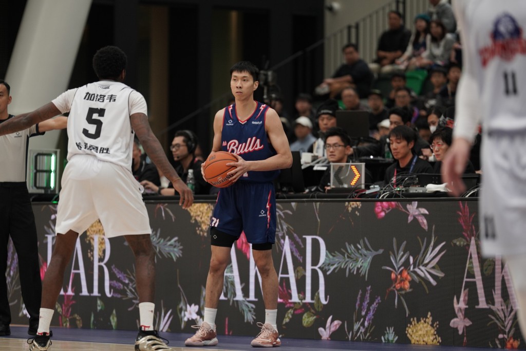 孫晨然今日在第四節射入關鍵三分。香港金牛圖片