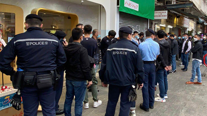 警方拘捕15人涉非法集結。