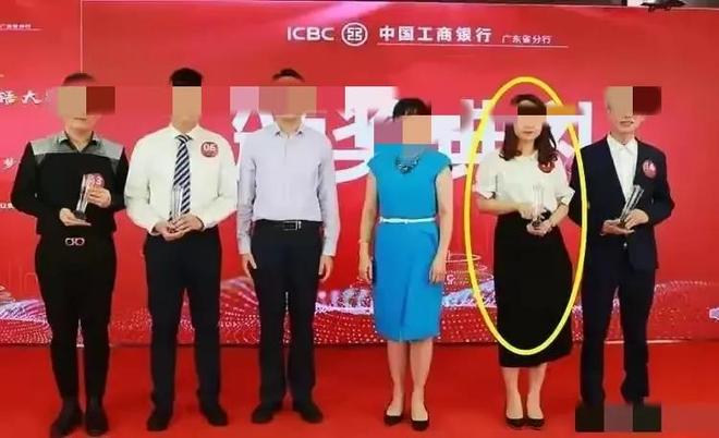 黃毅成實名舉報妻子與健身教練出軌。微博 黃毅成實名舉報妻子與健身教練出軌。微博
