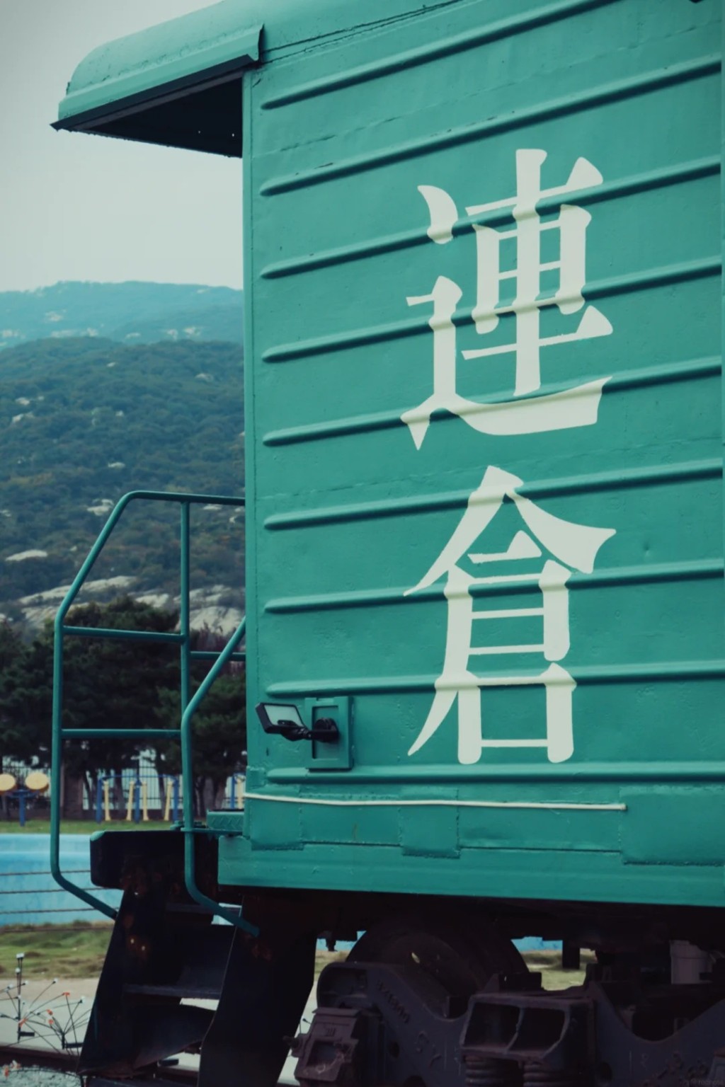 完美復刻《男兒當入樽》經典鎌倉取景地的連雲港「連倉」，成為網紅咖啡店。小紅書