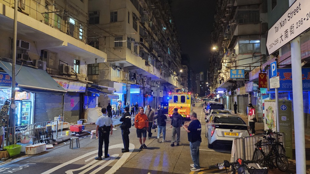 男事主事發時與友人宵夜。 男事主事發時與友人宵夜。