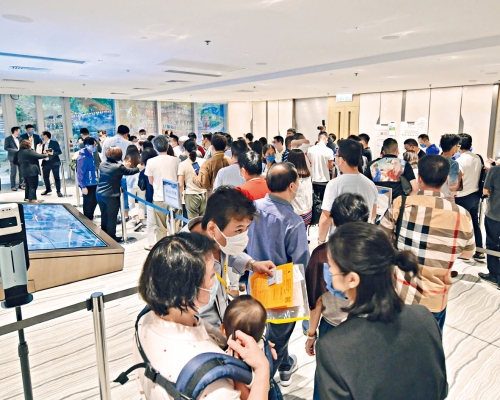 ■黃竹坑揚海首輪即日沽清188伙後,昨即晚加推90伙應市。