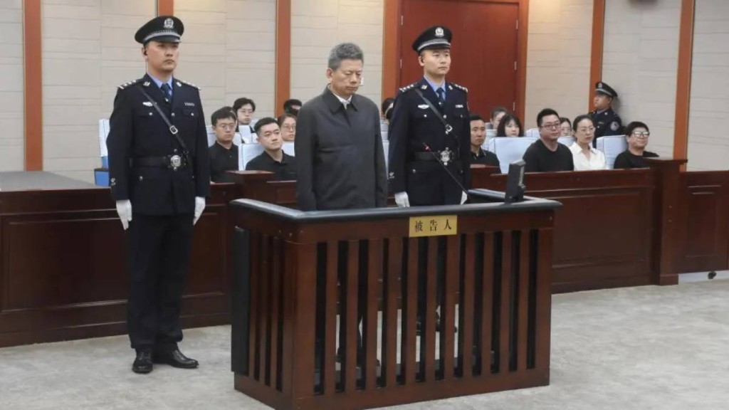 中宣部原副部長張建春因受賄5506萬人民幣，遭判刑14年。央視