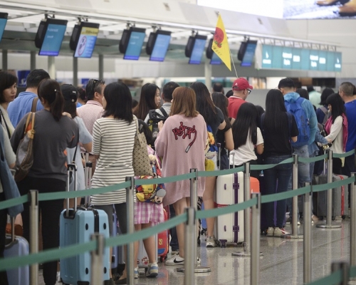 機場客運量較去年同月上升0.3%達640萬人次。資料圖片