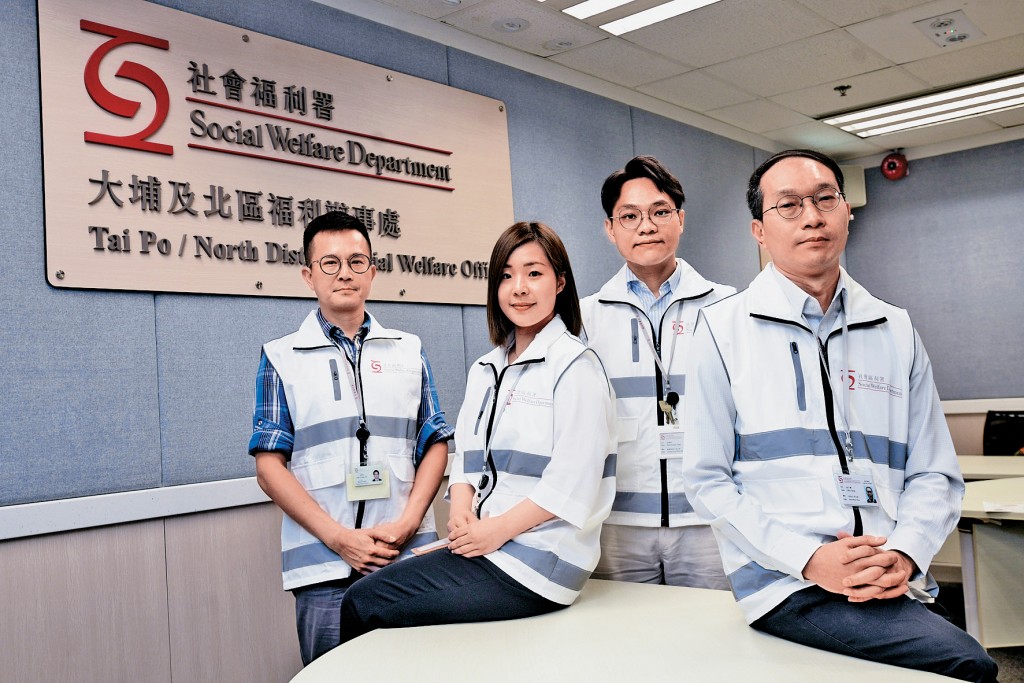 左起：社署高級臨床心理學家林晧明、社工吳詠雯、彭軍皓及徐子樂。