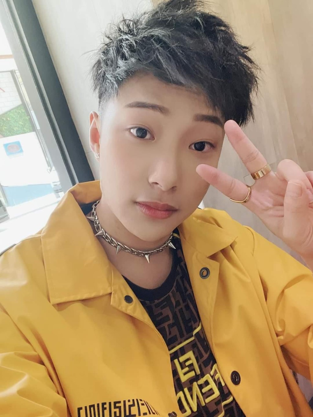 韓子亮獲歌曲監製ZIGHT大讚唱得好,乜信心都返晒嚟。