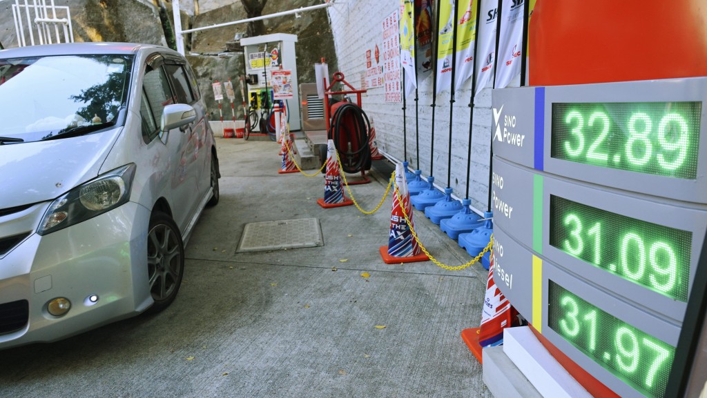 大棋盤︱政府對管控油價有保留 議員倡行政措施壓加幅