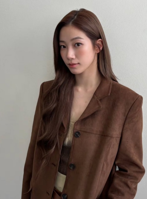 LE SSERAFIM另一成員中村一葉亦是日本人。 LE SSERAFIM另一成員中村一葉亦是日本人。